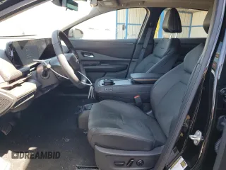 2024 Nissan ARIYA Evolve+ z VIN JN1BF0BA9RM431815, wystawiony jako Copart lot #51959225 z przebiegiem 2279 mil mil oraz Szkody całkowita. Historia ofert i sprzedaży dostępna na DreamBid. Obrazek 7.