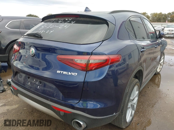 2018 Alfa Romeo Stelvio Sport z VIN ZASFAKPN8J7B82504, wystawiony jako IAAI lot #40811033 z przebiegiem 74 165 mil mil oraz . Historia ofert i sprzedaży dostępna na DreamBid. Obrazek 4.
