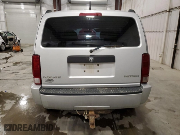 2011 Dodge Nitro SE z VIN 1D4PU2GK4BW506939, wystawiony jako Copart lot #80784344 z przebiegiem 194 357 mil mil oraz Szkoda całkowita • Salvage title. Historia ofert i sprzedaży dostępna na DreamBid. Obrazek 6.
