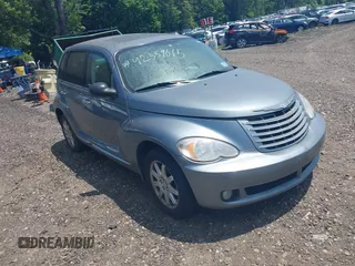 2010 Chrysler PT Cruiser z VIN 3A4GY5F97AT218798, wystawiony jako IAAI lot #42559615 z przebiegiem 129 055 mil mil oraz . Historia ofert i sprzedaży dostępna na DreamBid. Obrazek 1.