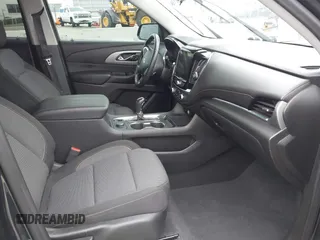 2020 Chevrolet Traverse LT Cloth with VIN 1GNERGKWXLJ320261, listed as a IAAI auction lot 42094336 with 51,063 mi miles. Bid and sale history available at carsss.com. Image 5.