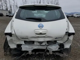2015 Nissan LEAF SV with VIN 1N4AZ0CP2FC318640, listed as a Copart auction lot 47605593 with 48,523 mi miles. Bid and sale history available at carsss.com. Image 6.