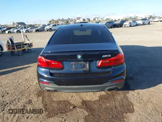 2020 BMW 5 Series 540i с VIN WBAJS1C01LCD20897, выставлен на аукционе IAAI как лот 41279762 с пробегом 62 886 миль миль и . История ставок и продаж доступна на DreamBid. Изображение 17.