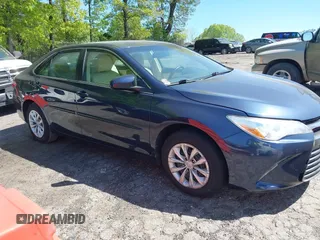 2016 Toyota Camry XLE with VIN 4T1BF1FKXGU606006, listed as a IAAI auction lot 42058339 with 94,058 mi miles. Bid and sale history available at carsss.com. Image 13.