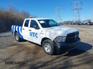 2022 Ram 1500 Tradesman z VIN 1C6RR6FG5NS229670, wystawiony jako IAAI lot #41839914 z przebiegiem 68 618 mil mil oraz . Historia ofert i sprzedaży dostępna na DreamBid. Obrazek 1.
