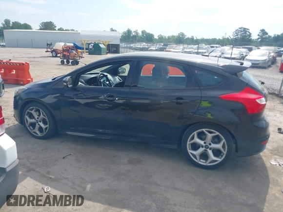 2014 Ford Focus ST with VIN 1FADP3L98EL269058, listed as a IAAI auction lot 42169021 with 106,325 mi miles and . Bid and sale history available at carsss.com. Image 14.