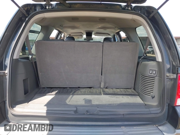 2004 Ford Expedition Special Service with VIN 1FMPU15L84LB52488, listed as a IAAI auction lot 42234558 with 251,440 mi miles and . Bid and sale history available at DreamBid. Image 18.