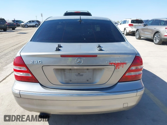 2005 Mercedes-Benz C 230 Kompressor with VIN WDBRF40J85A801605, listed as a IAAI auction lot 41751178 with 223,512 mi miles and . Bid and sale history available at DreamBid. Image 16.