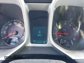 2012 Chevrolet Camaro 2LS z VIN 2G1FA1E34C9163205, wystawiony jako IAAI lot #41395889 z przebiegiem 40 765 mil mil oraz . Historia ofert i sprzedaży dostępna na DreamBid. Obrazek 7.