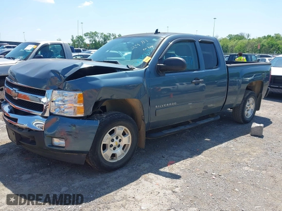 2011 Chevrolet Silverado 1500 LT with VIN 1GCRCSE05BZ202981, listed as a IAAI auction lot 42136318 with 106,277 mi miles and . Bid and sale history available at DreamBid. Image 2.