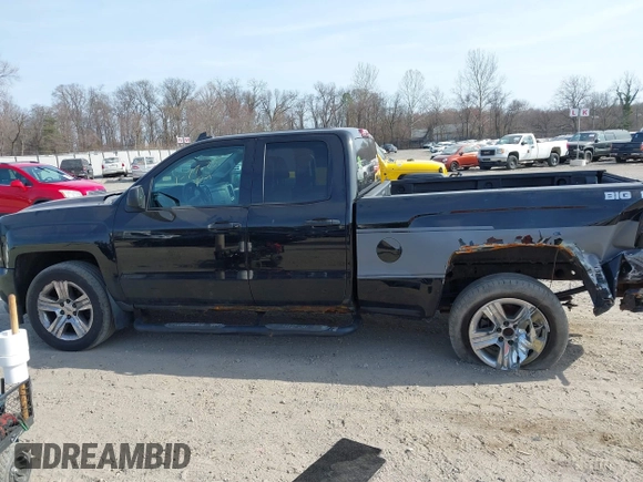 2017 Chevrolet Silverado 1500 Custom with VIN 1GCVKPEC9HZ169517, listed as a IAAI auction lot 41811919 with 215,790 mi miles. Bid and sale history available at carsss.com. Image 14.