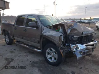 2012 Chevrolet Silverado 1500 LT with VIN 1GCPKSE71CF214751, listed as a IAAI auction lot 41748933 with 175,063 mi miles and . Bid and sale history available at DreamBid. Image 1.