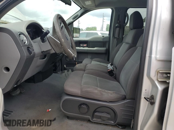2004 Ford F-150 XLT with VIN 1FTRW12W34KC97272, listed as a Copart auction lot 54005615 with 258,603 mi miles and Clean Title. Bid and sale history available at carsss.com. Image 7.