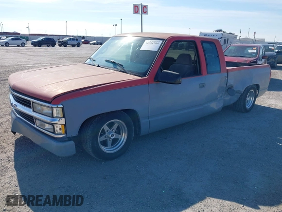 1998 Chevrolet Silverado 1500 with VIN 2GCEC19M8W1262449, listed as a IAAI auction lot 41381266 with 167,930 mi miles and . Bid and sale history available at DreamBid. Image 2.