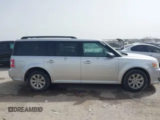 2011 Ford Flex SE with VIN 2FMGK5BC2BBD23332, listed as a IAAI auction lot 41733455 with 204,104 mi miles. Bid and sale history available at carsss.com. Image 14.