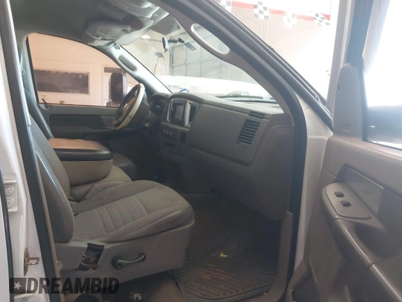2007 Dodge Ram 2500 SLT with VIN 3D7KS28C57G748610, listed as a IAAI auction lot 41703423 with 1 mi miles. Bid and sale history available at carsss.com. Image 5.