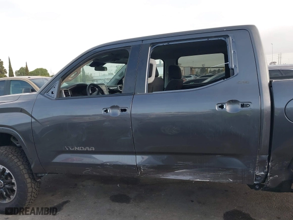 2024 Toyota Tundra 4WD SR5 with VIN 5TFLA5DB0RX145580, listed as a IAAI auction lot 41882448 with 1,345 mi miles. Bid and sale history available at carsss.com. Image 20.