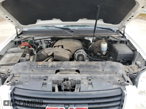 2014 GMC Yukon SLT with VIN 1GKS1CE05ER249398, listed as a Copart auction lot 47493915 with 139,824 mi miles and Salvage Title. Bid and sale history available at carsss.com. Image 13.