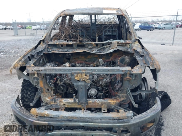 2017 Nissan Titan SV with VIN 1N6AA1EJ5HN539685, listed as a IAAI auction lot 41680846 with Not Provided miles and . Bid and sale history available at DreamBid. Image 6.