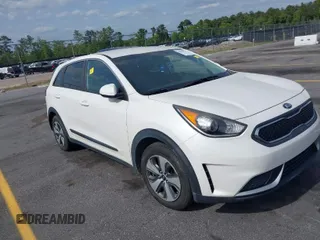 2018 Kia Niro LX with VIN KNDCB3LC8J5118610, listed as a IAAI auction lot 42096773 with 117,782 mi miles. Bid and sale history available at carsss.com. Image 1.
