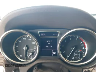 2012 Mercedes-Benz M ML 350 with VIN 4JGDA5HB1CA013738, listed as a IAAI auction lot 42024949 with 81,124 mi miles. Bid and sale history available at carsss.com. Image 7.