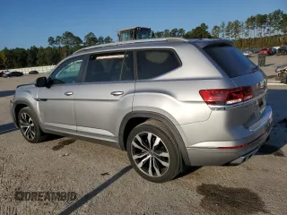 2021 Volkswagen Atlas SEL R-Line with VIN 1V2SR2CA2MC536126, listed as a Copart auction lot 77380434 with 29,550 mi miles and Salvage title. Bid and sale history available at DreamBid. Image 2.