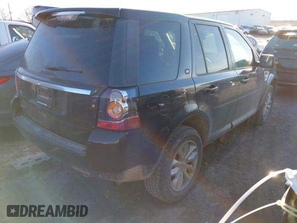 2013 Land Rover LR2 z VIN SALFR2BGXDH332517, wystawiony jako IAAI lot #41727805 z przebiegiem 87 609 mil mil oraz . Historia ofert i sprzedaży dostępna na DreamBid. Obrazek 4.