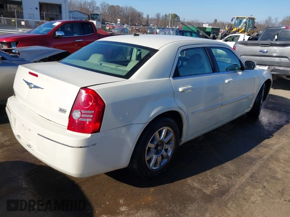 2008 Chrysler 300 Touring with VIN 2C3LA53G58H224652, listed as a IAAI auction lot 41460154 with 274,575 mi miles. Bid and sale history available at carsss.com. Image 4.