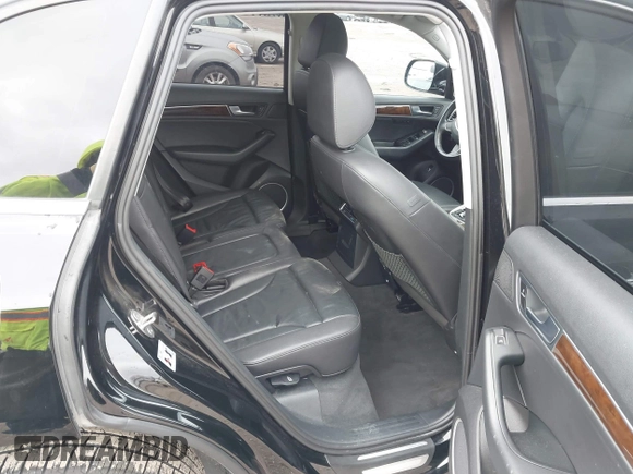 2017 Audi Q5 Premium Plus z VIN WA1L2AFPXHA099721, wystawiony jako IAAI lot #41542304 z przebiegiem 71 510 mil mil oraz . Historia ofert i sprzedaży dostępna na DreamBid. Obrazek 8.