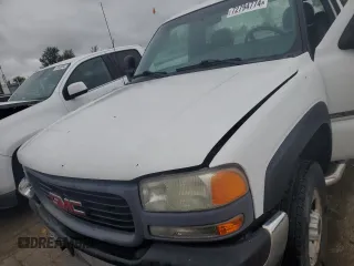 2001 GMC Sierra 1500 with VIN 1GTGC24U81Z198225, listed as a Copart auction lot 72794774 with Not Provided miles and Salvage Title. Bid and sale history available at DreamBid. Image 11.