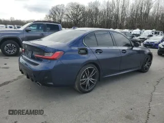 2023 BMW 3 Series 330i xDrive with VIN 3MW89FF08P8D56583, listed as a Copart auction lot 46220325 with 15,606 mi miles and Salvage Title. Bid and sale history available at carsss.com. Image 3.