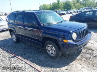2016 Jeep Patriot Sport with VIN 1C4NJPBBXGD676520, listed as a IAAI auction lot 41969854 with 184,945 mi miles. Bid and sale history available at carsss.com. Image 1.