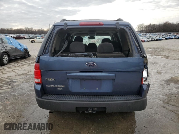 2003 Ford Explorer XLT z VIN 1FMZU63K33ZA28530, wystawiony jako Copart lot #85994184 z przebiegiem 359 263 mil mil oraz Szkoda całkowita • Salvage title. Historia ofert i sprzedaży dostępna na DreamBid. Obrazek 6.
