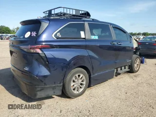 2024 Toyota Sienna XLE with VIN 5TDJSKFC5RS117675, listed as a Copart auction lot 59959235 with 21,541 mi miles and Non repairable. Bid and sale history available at DreamBid. Image 3.