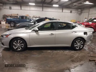 2019 Nissan Altima 2.5 S with VIN 1N4BL4BV9KC149515, listed as a IAAI auction lot 41236906 with 85,052 mi miles. Bid and sale history available at carsss.com. Image 15.