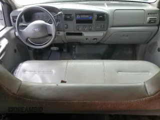 2005 Ford F-250 XL z VIN 1FTSX21525EA93155, wystawiony jako Copart lot #76545963 z przebiegiem 113 656 mil mil oraz Szkoda całkowita • Salvage title. Historia ofert i sprzedaży dostępna na DreamBid. Obrazek 8.