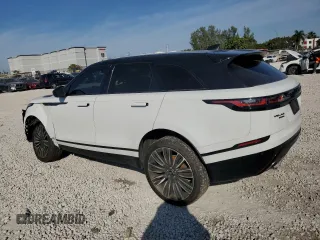 2020 Land Rover Range Rover Velar R-Dynamic S z VIN SALYK2FV5LA283904, wystawiony jako Copart lot #43028355 z przebiegiem 44 026 mil mil oraz Szkoda całkowita • Salvage title. Historia ofert i sprzedaży dostępna na DreamBid. Obrazek 2.