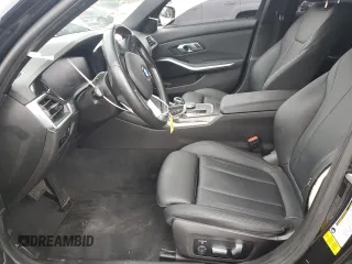 2020 BMW 3 Series 330i z VIN 3MW5R1J04L8B11688, wystawiony jako Copart lot #55355505 z przebiegiem 87 498 mil mil oraz Szkoda całkowita • Salvage title. Historia ofert i sprzedaży dostępna na DreamBid. Obrazek 7.
