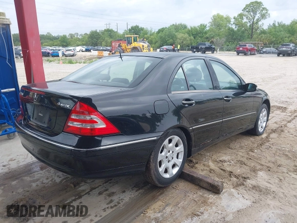 2005 Mercedes-Benz C 240 with VIN WDBRF81J05F557070, listed as a IAAI auction lot 42242556 with 113,139 mi miles and . Bid and sale history available at DreamBid. Image 4.