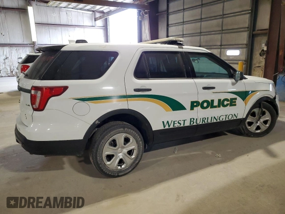 2016 Ford Utility Police Interceptor with VIN 1FM5K8AR4GGC26051, listed as a Copart auction lot 66095104 with 103,324 mi miles and Salvage Title. Bid and sale history available at carsss.com. Image 3.
