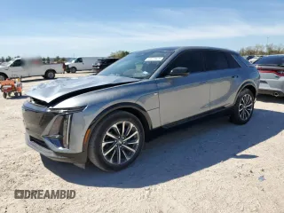2024 Cadillac LYRIQ Sport z VIN 1GYKPVRK5RZ140912, wystawiony jako Copart lot #49470675 z przebiegiem 4476 mil mil oraz Szkody całkowita. Historia ofert i sprzedaży dostępna na DreamBid. Obrazek 1.