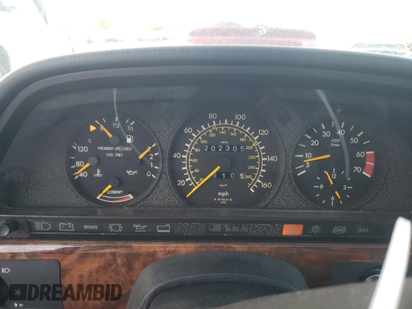 1991 Mercedes-Benz 560 with VIN WDBCA39E8MA567307, listed as a Copart auction lot 77488244 with 202,305 mi miles and Clean Title. Bid and sale history available at DreamBid. Image 9.