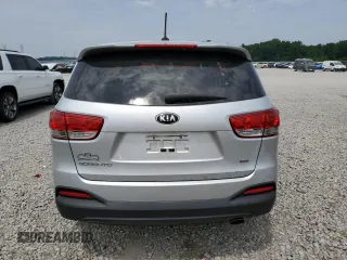 2017 Kia Sorento LX z VIN 5XYPG4A30HG249768, wystawiony jako Copart lot #60749505 z przebiegiem 164 385 mil mil oraz Czysty tytuł • Clean title. Historia ofert i sprzedaży dostępna na DreamBid. Obrazek 6.