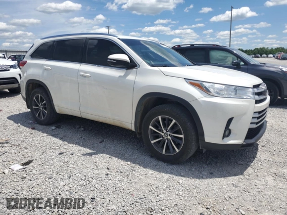 2018 Toyota Highlander SE z VIN 5TDJZRFH4JS801234, wystawiony jako Copart lot #58356715 z przebiegiem 140 265 mil mil oraz Szkoda całkowita • Salvage title. Historia ofert i sprzedaży dostępna na DreamBid. Obrazek 4.