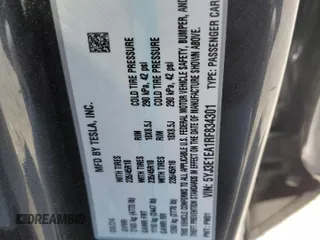 2024 Tesla Model 3 z VIN 5YJ3E1EA1RF834301, wystawiony jako Copart lot #53305255 z przebiegiem 11 096 mil mil oraz Szkody całkowita. Historia ofert i sprzedaży dostępna na DreamBid. Obrazek 12.