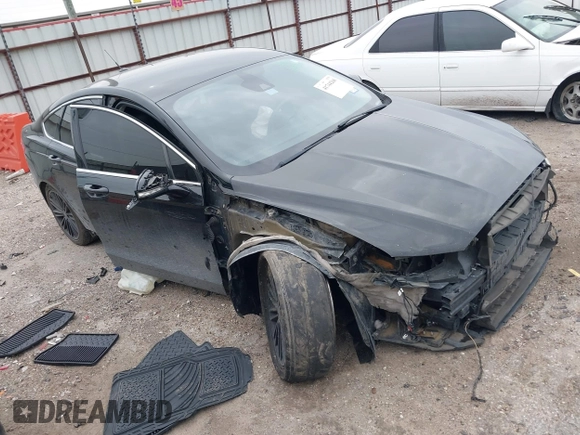 2016 Ford Fusion SE with VIN 3FA6P0H96GR327785, listed as a IAAI auction lot 41744268 with 261,319 mi miles and . Bid and sale history available at carsss.com. Image 1.