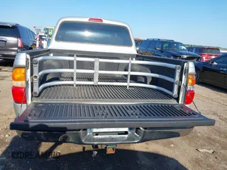 2001 Toyota Tacoma PreRunner z VIN 5TEGN92N41Z768370, wystawiony jako IAAI lot #42228571 z przebiegiem 172 317 mil mil oraz . Historia ofert i sprzedaży dostępna na DreamBid. Obrazek 18.