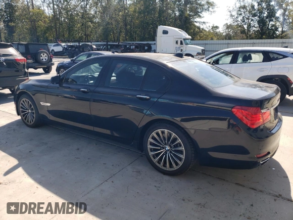 2009 BMW 7 Series 750i z VIN WBAKA83549CY33241, wystawiony jako Copart lot #75237884 z przebiegiem 130 585 mil mil oraz Szkoda całkowita • Salvage title. Historia ofert i sprzedaży dostępna na DreamBid. Obrazek 2.