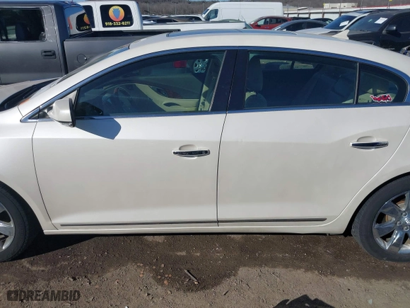 2013 Buick LaCrosse Premium 2 with VIN 1G4GH5G33DF322473, listed as a IAAI auction lot 41686787 with 206,634 mi miles. Bid and sale history available at carsss.com. Image 14.