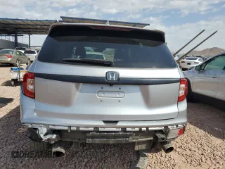 2019 Honda Passport EX-L with VIN 5FNYF7H57KB007865, listed as a Copart auction lot 51352775 with 43,846 mi miles and Salvage Title. Bid and sale history available at carsss.com. Image 6.
